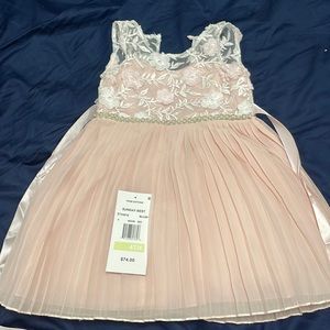 Beautiful dress 4t